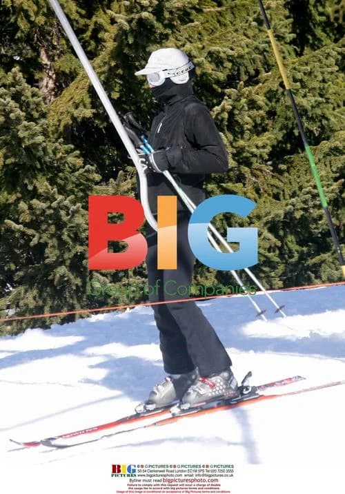 Carla Bruni Skiing in Courchevel