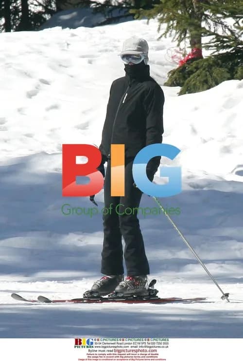 Carla Bruni Skiing in Courchevel