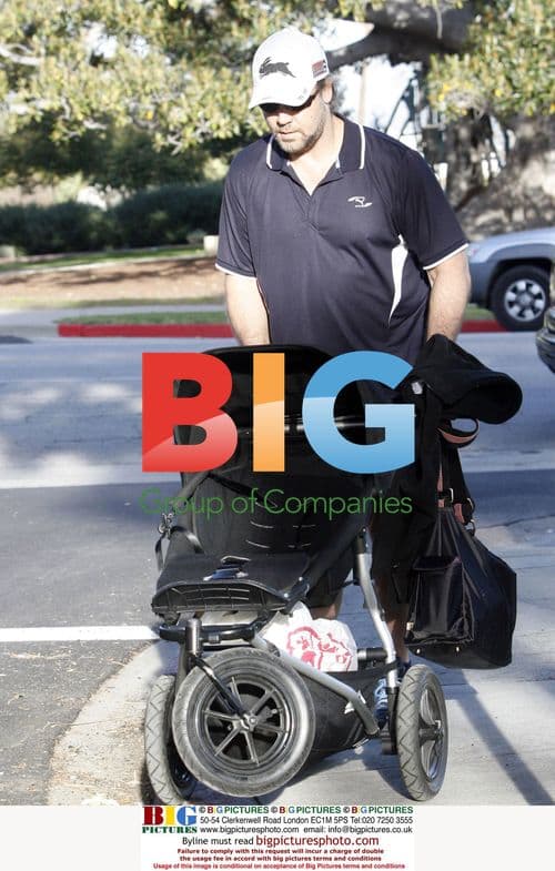 Russel Crowe family outing in Beverly Hills