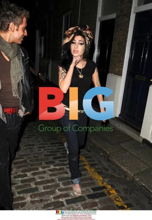 Amy Winehouse out shopping in London