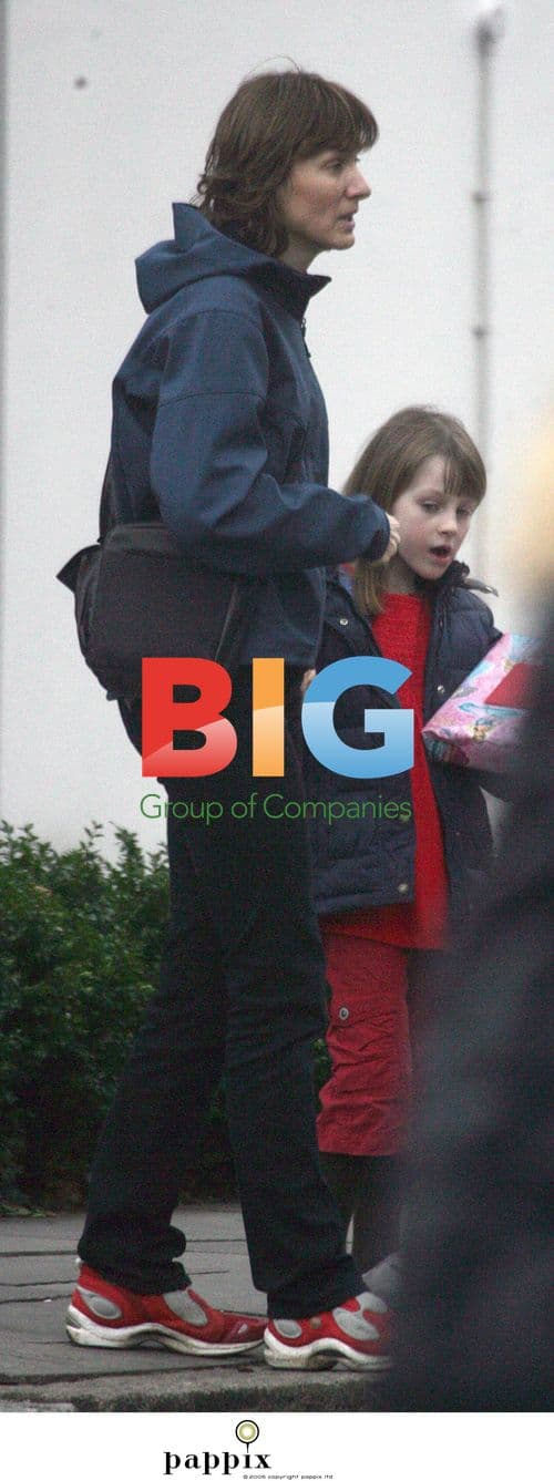 Fiona Bruce and Daughter Mia Outing