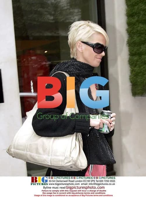 Sarah Harding Leaves Mayfair Hotel