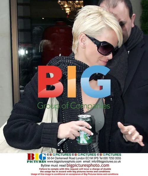 Sarah Harding Leaving Hotel