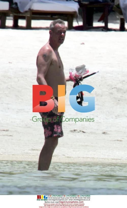 Zoe Ball Christmas Break in Mauritius
