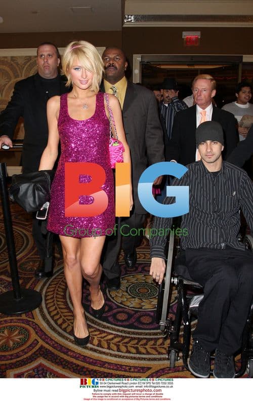 Paris Hilton Arrives at Pure Nightclub