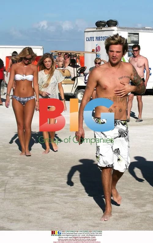 Sean Stewart and Girlfriend on Beach