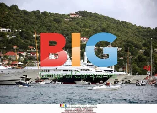 Billy Joel and wife on holidays in St Bart's