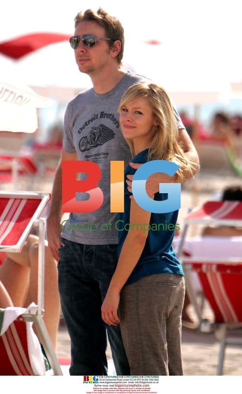 Kristen Bell and Dax Shepard on South Beach