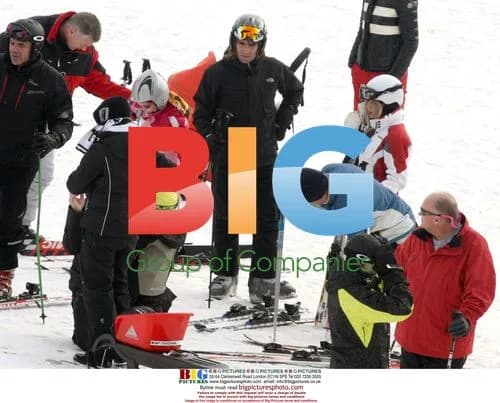 Liam Gallagher Struggles on Skis in Switzerland