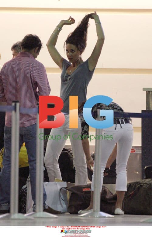 Kate Middleton boards flight in Barbados