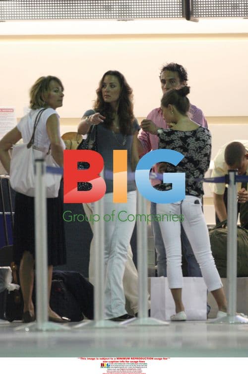 Kate Middleton Boards Flight from Barbados