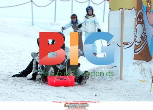 Lewis Hamilton Hits the Slopes Incognito