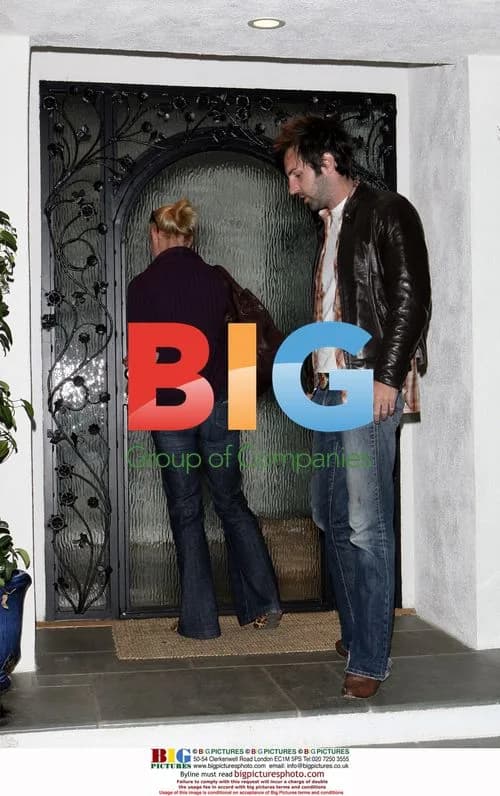 Katherine Heigl & Josh Kelley Check on New Home