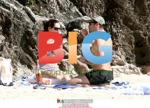Billy Zane and Kelly Brook enjoy Caribbean sun