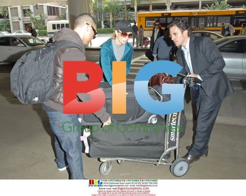 Jamie Pressly and Fiance at LAX