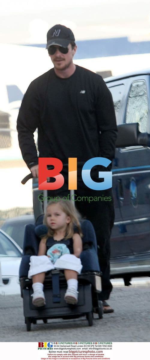 Christian Bale, Family Depart Los Cabos