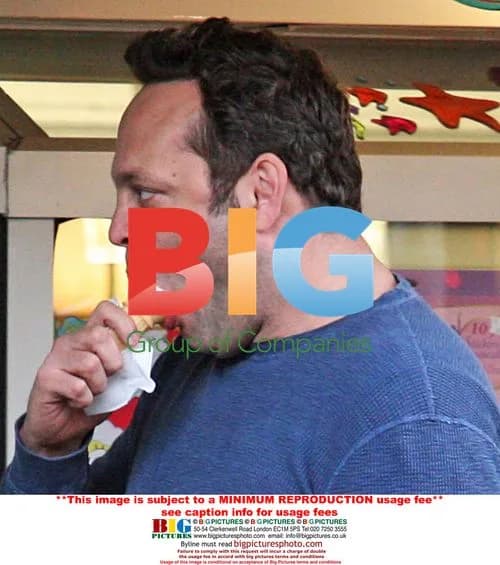 Vince Vaughn Enjoys Meal at The Farmers Market