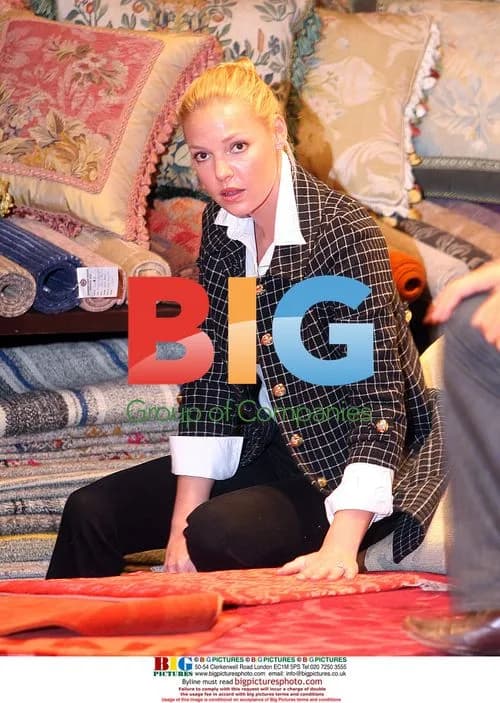 Katherine Heigl shops with mom in Beverly Hills