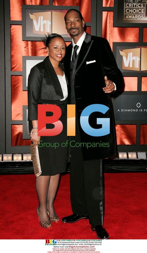 Snoop Dogg and wife Shante at Critics Choice Awards