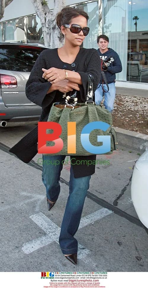 Halle Berry Goes Furniture Shopping