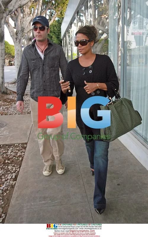 Halle Berry Shops Furniture During Pregnancy