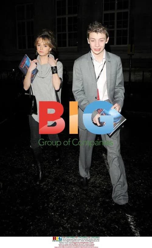 Celebs leave Cirque Du Soleil event