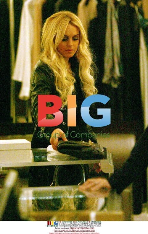 Lindsay Lohan Shops at Marc Jacobs in West Hollywood