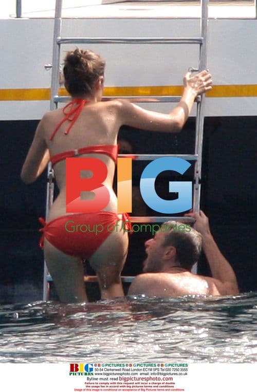 Roman Abramovich on Yacht with Girlfriend