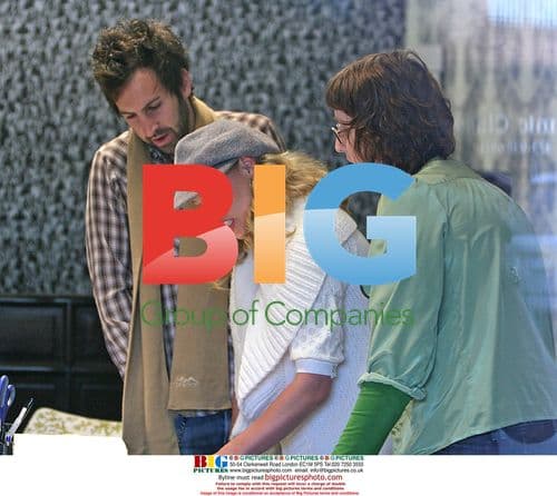 Katherine Heigl and Josh Kelley Shop for Home Decor