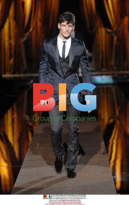 Dolce and Gabbana FW 2008/09 Fashion Show