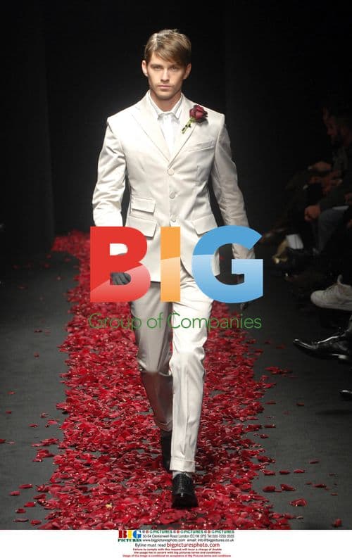 Gaetano Navarra Fashion Show at Milan Men's Fashion Week