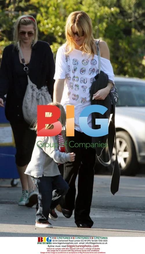 Kate Hudson and Son's Girlfriend Lunch