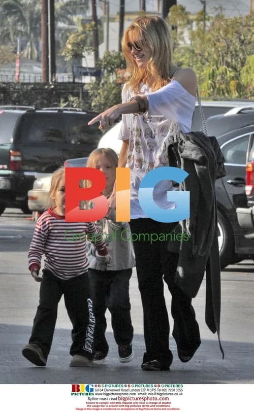 Kate Hudson takes son Ryder and girlfriend to lunch