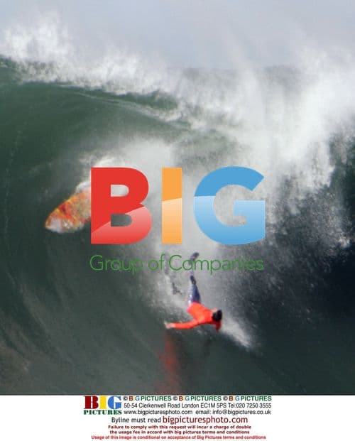 Darryl Virostko wipes out at Mavericks