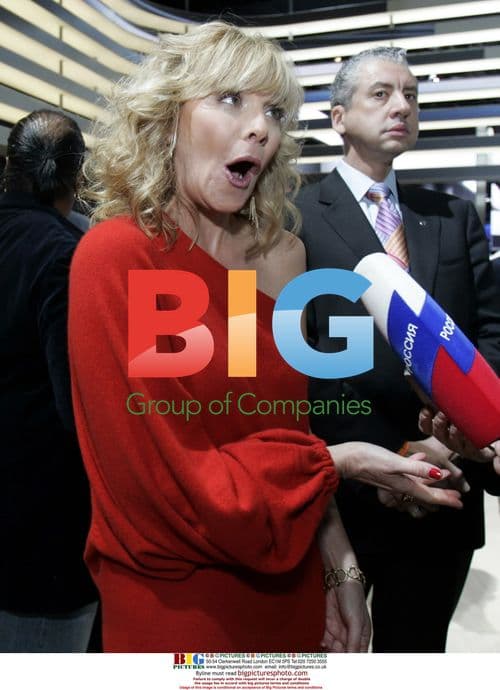 Kim Catrall at 2008 Detroit Auto Show