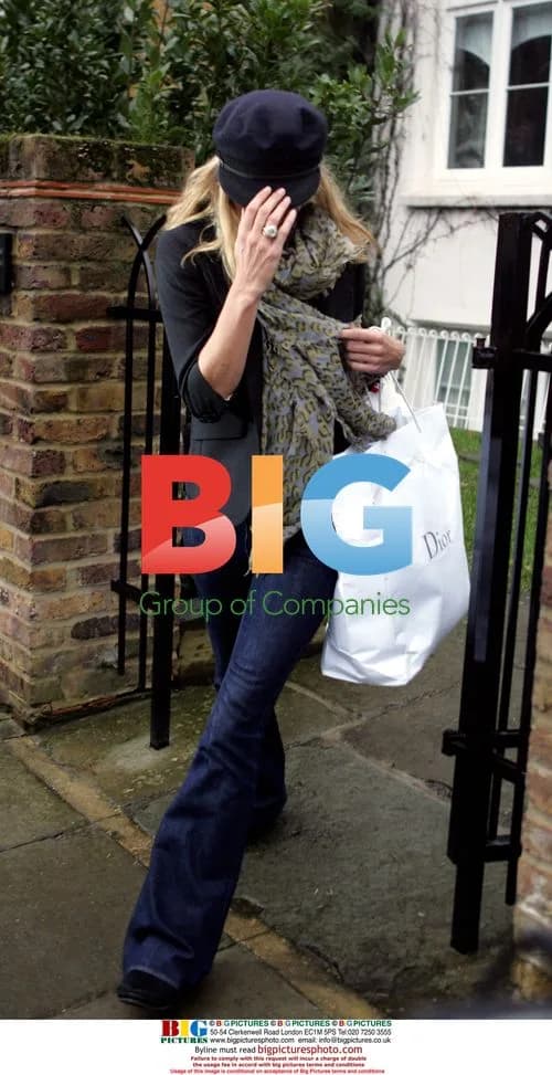 Kate Moss and Jamie Hince Leaving in London