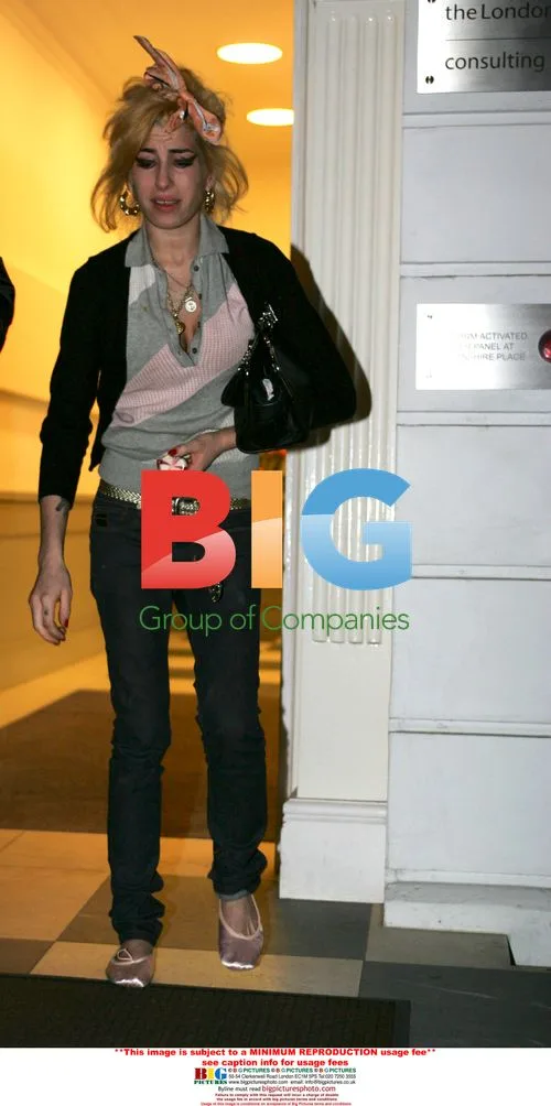 Amy Winehouse visits London Clinic