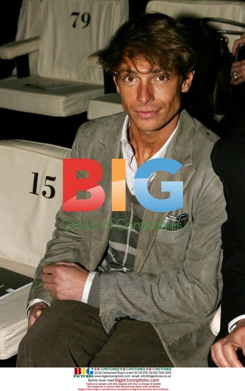 Armani Fall-Winter 2008 Men's Fashion Show