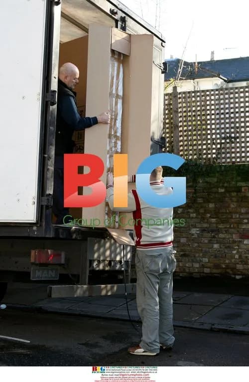 Bed Delivery to Kate Moss's New Home