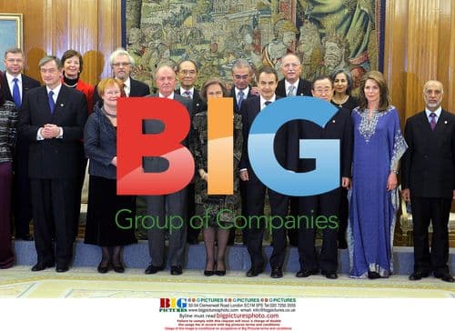 Spanish Kings receive members of "Forum of the Civilizations"