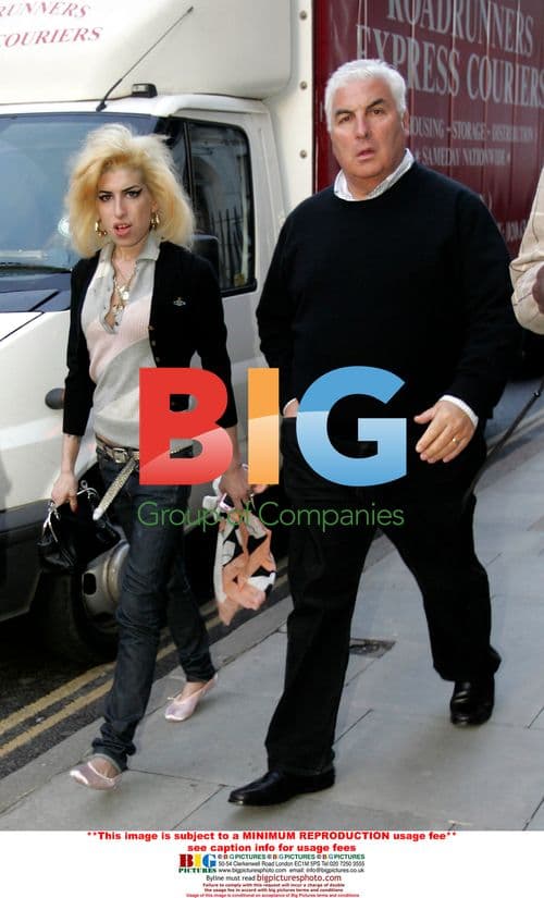 Amy Winehouse visits London Clinic