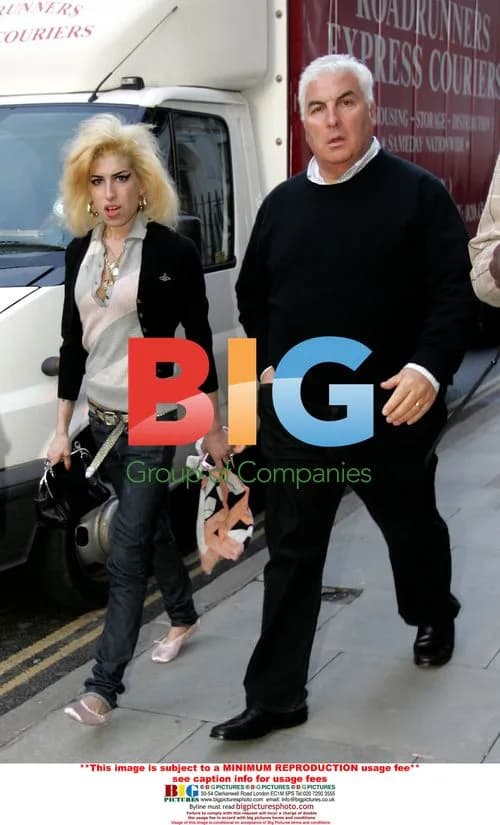 Amy Winehouse visits London Clinic