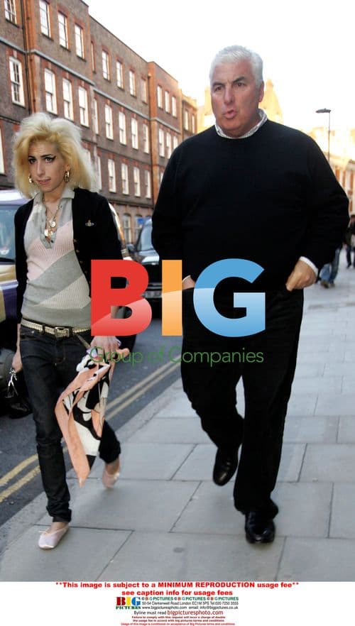 Amy Winehouse visits London Clinic