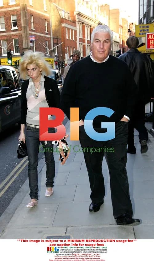 Amy Winehouse visits London Clinic