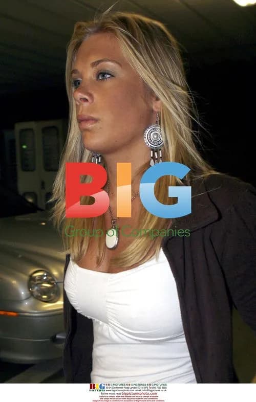 Chelsy Davy Arrives at Heathrow After Closure
