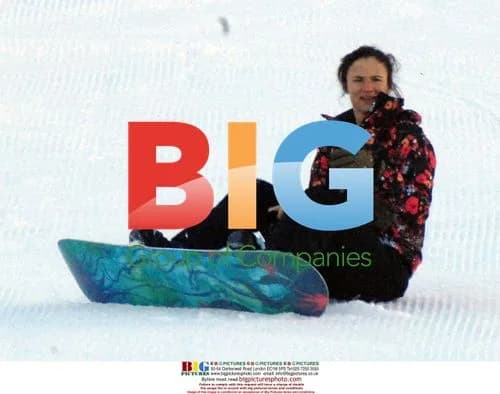 Juliette Lewis Snowboarding in Italy