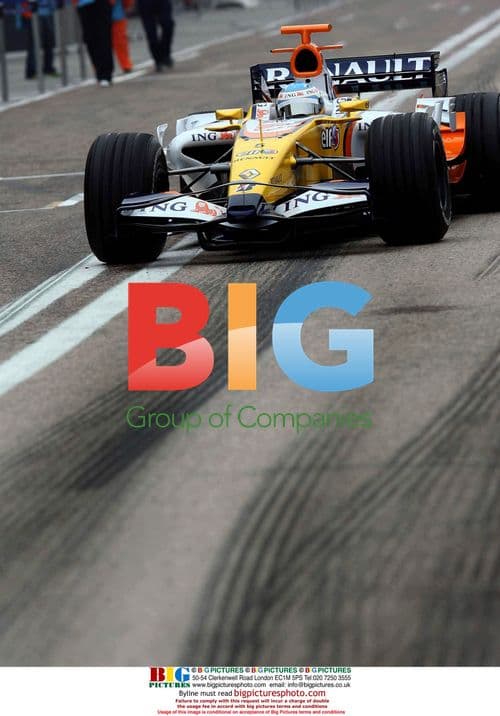 Fernando Alonso Tests New Renault R28