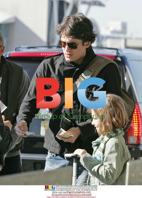 John Mayer says goodbye to friends and family