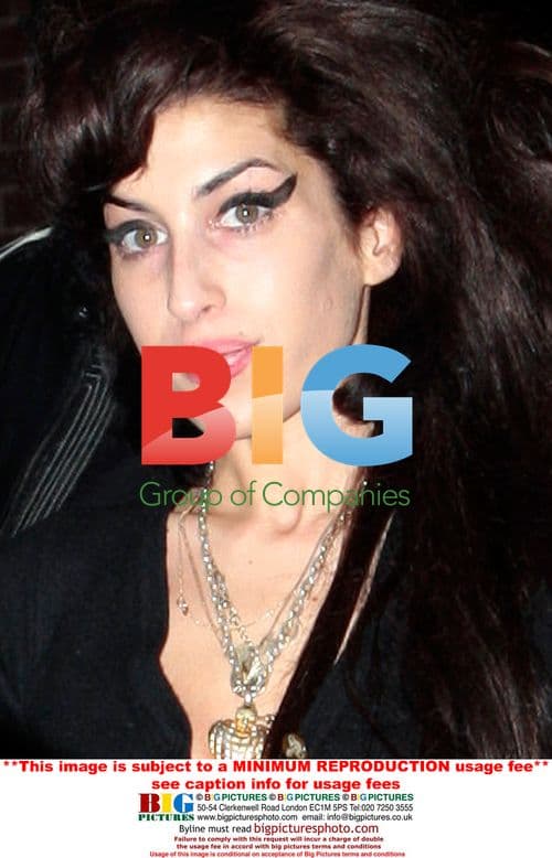 Amy Winehouse Leaving Home for Doctor Appointment
