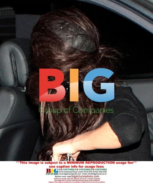 Amy Winehouse Leaving Home for Doctor's Appointment